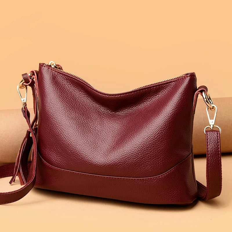 luxurious women's leather bag